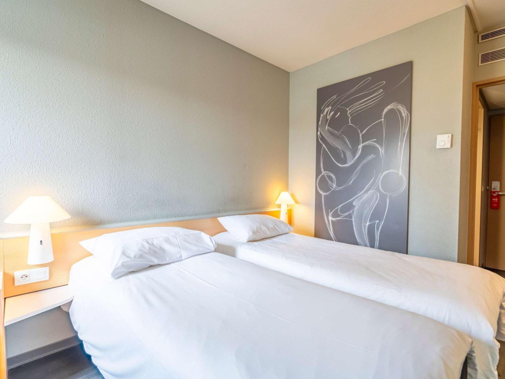 Отель Ibis Bayonne Centre Экстерьер фото