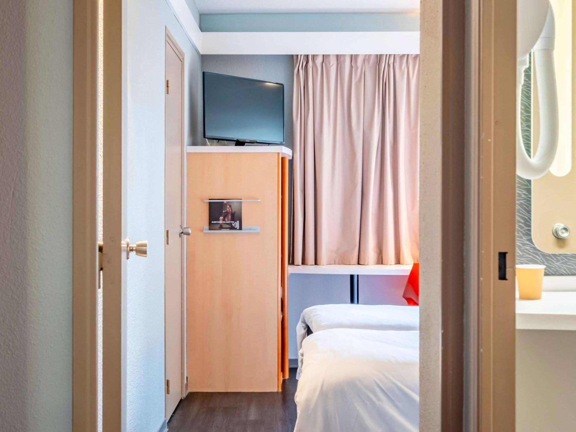 Отель Ibis Bayonne Centre Экстерьер фото